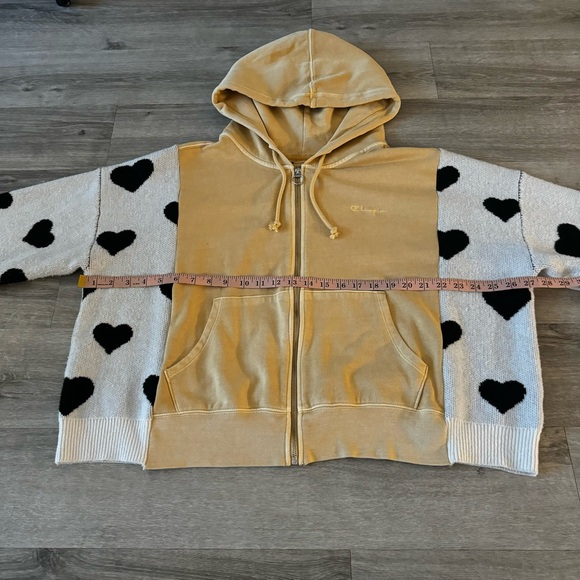 Micky Mouse and friends reworked champion yellow hoodie and heart sweatshirt - Picture 6 of 8